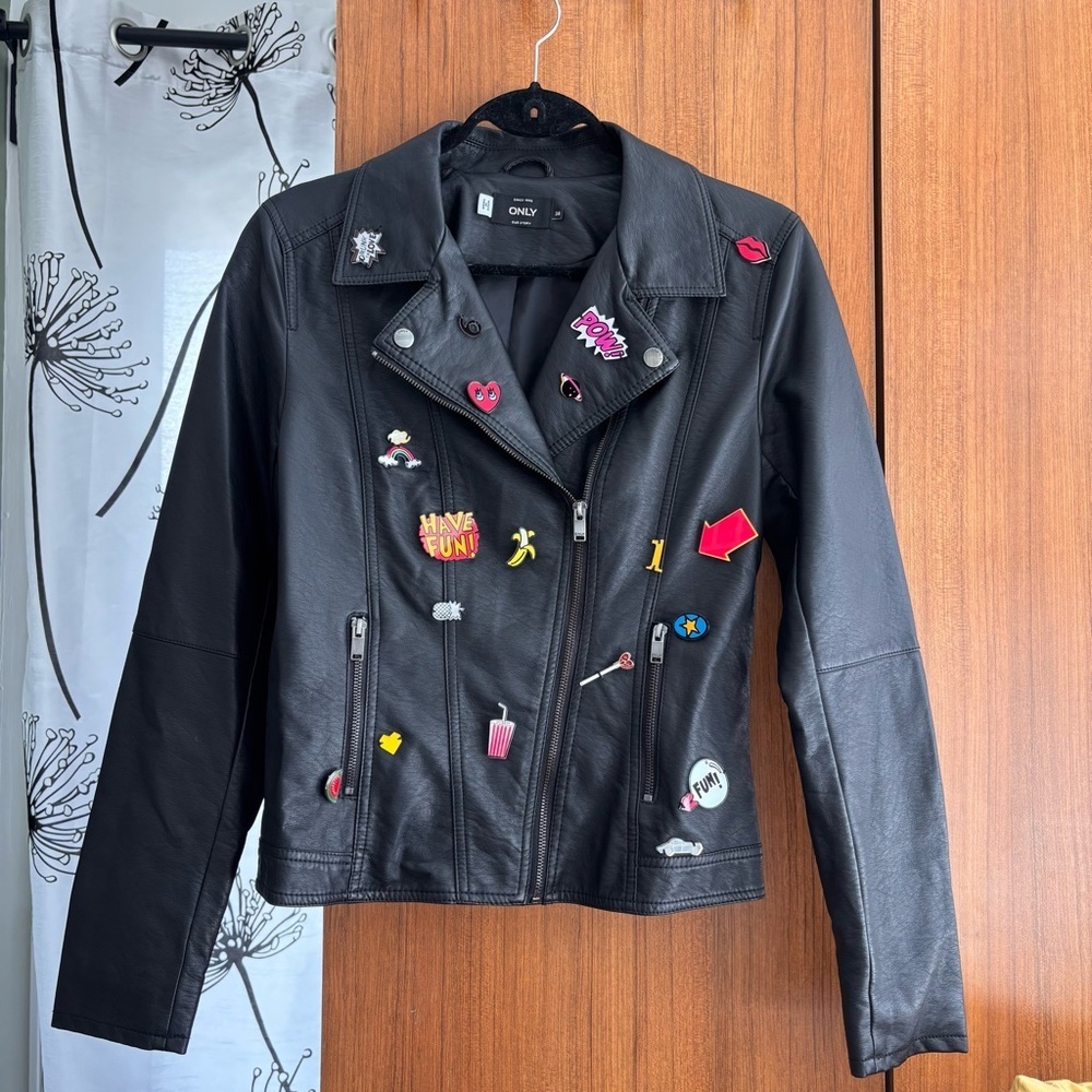 ONLY Black Faux Leather Moto Biker Jacket Size EU 38 (US M) with Fun Pins